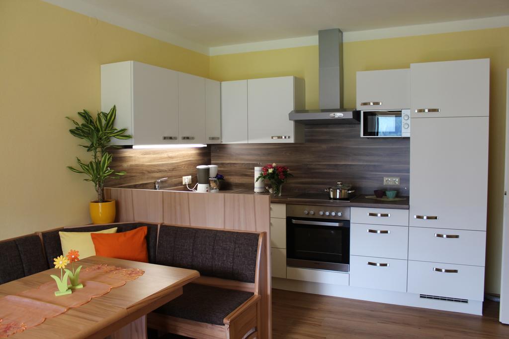 Pension & Ferienwohnung Sonnleiten Gnesau Cameră foto
